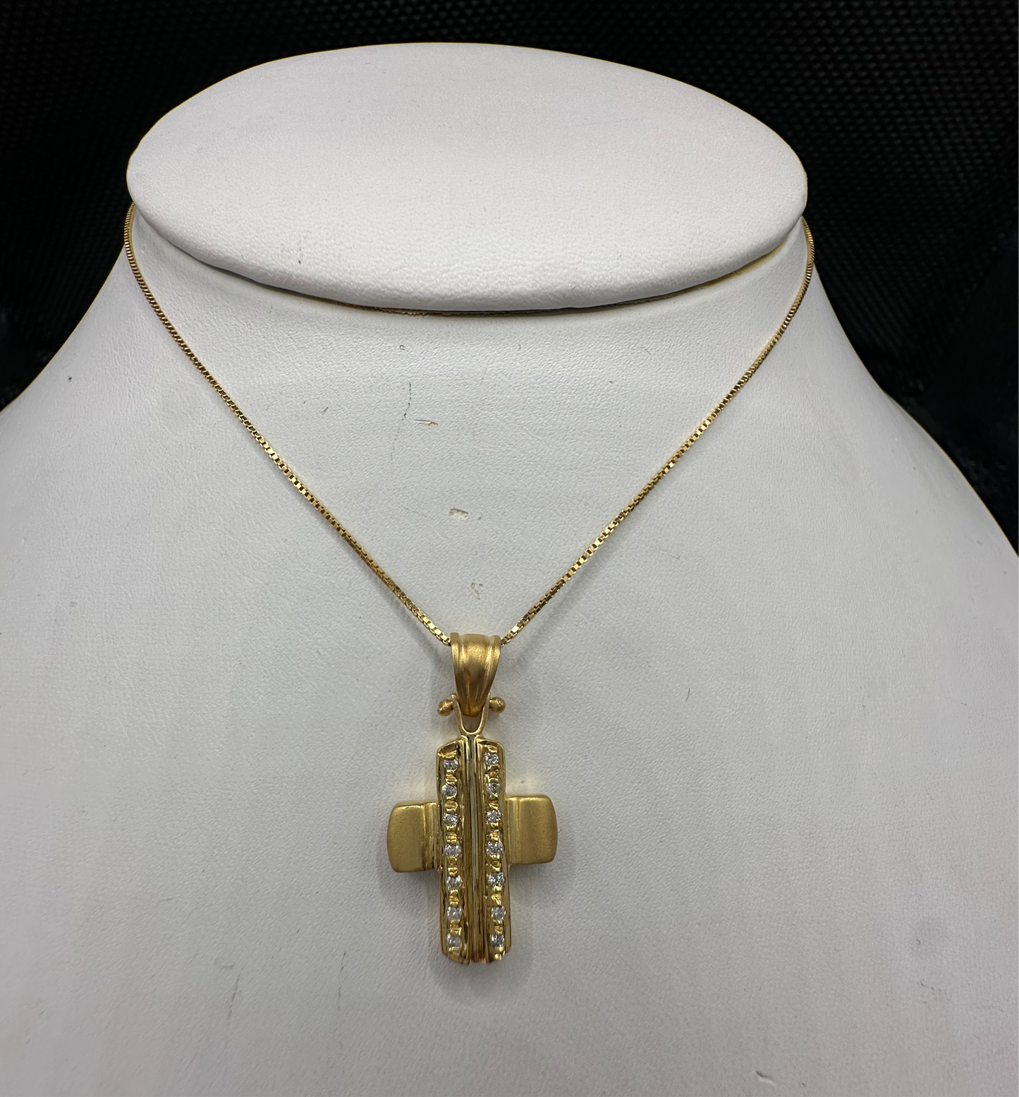 Gold Cross w/Diamonds